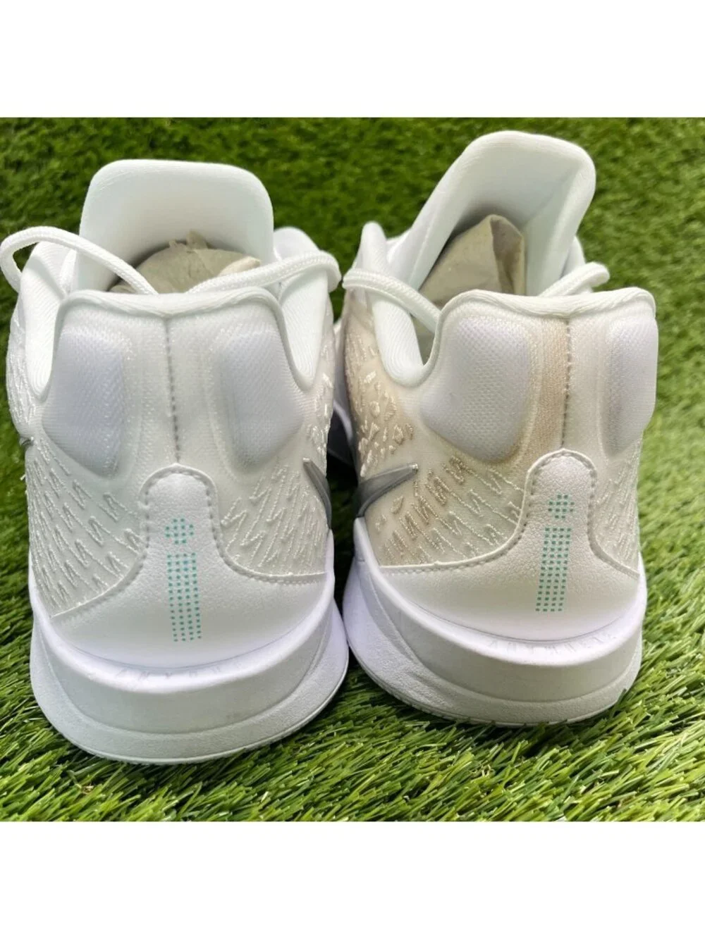 Nike Sabrina 2 White Silver Womens Size 15 Mens 13.5 Basketball Shoes Sneakers